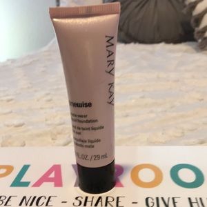 Mary Kay timewise matte wear color beige #8